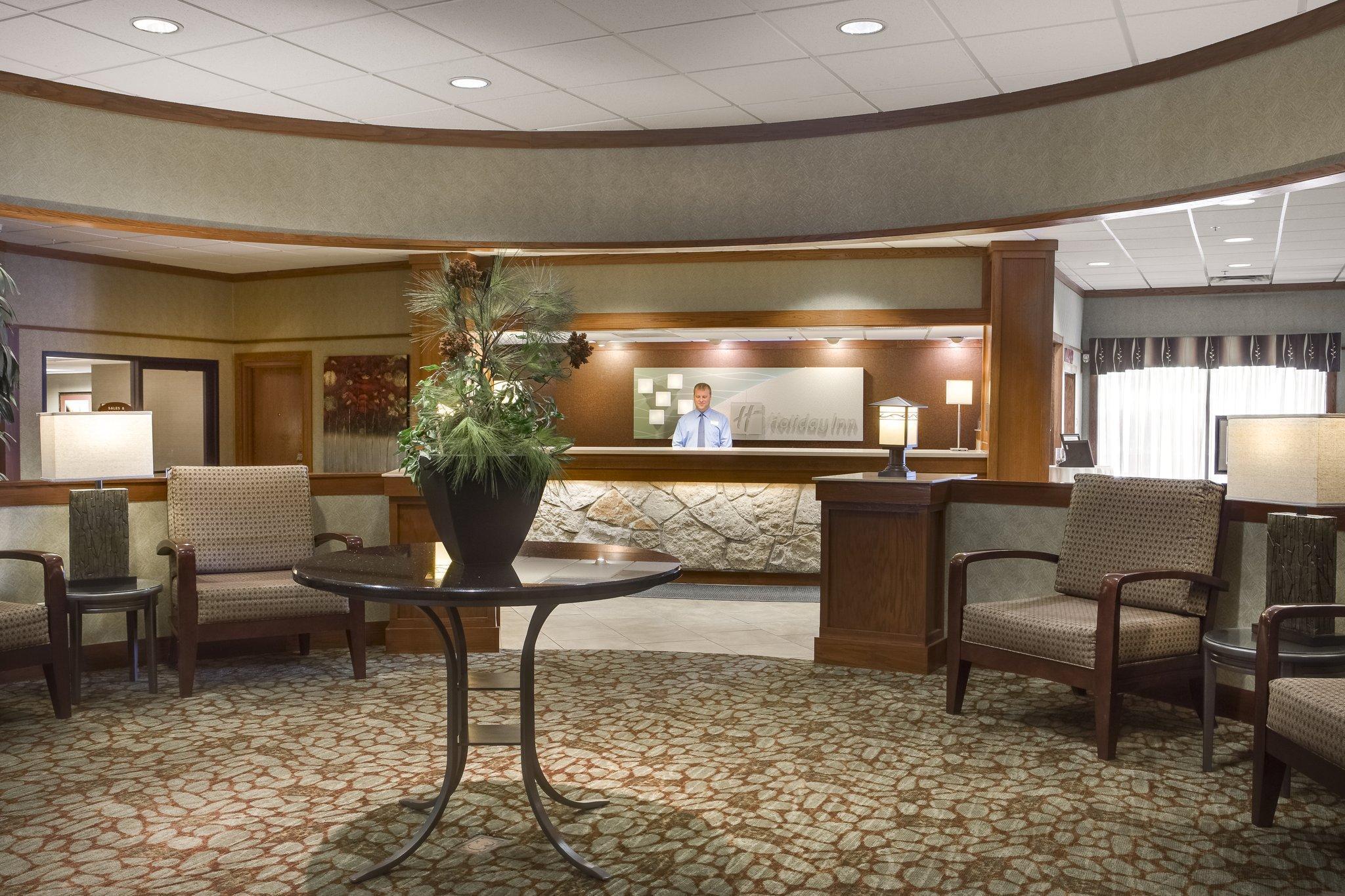 Holiday Inn Hotel & Suites Des Moines-Northwest By Ihg Urbandale Exterior photo