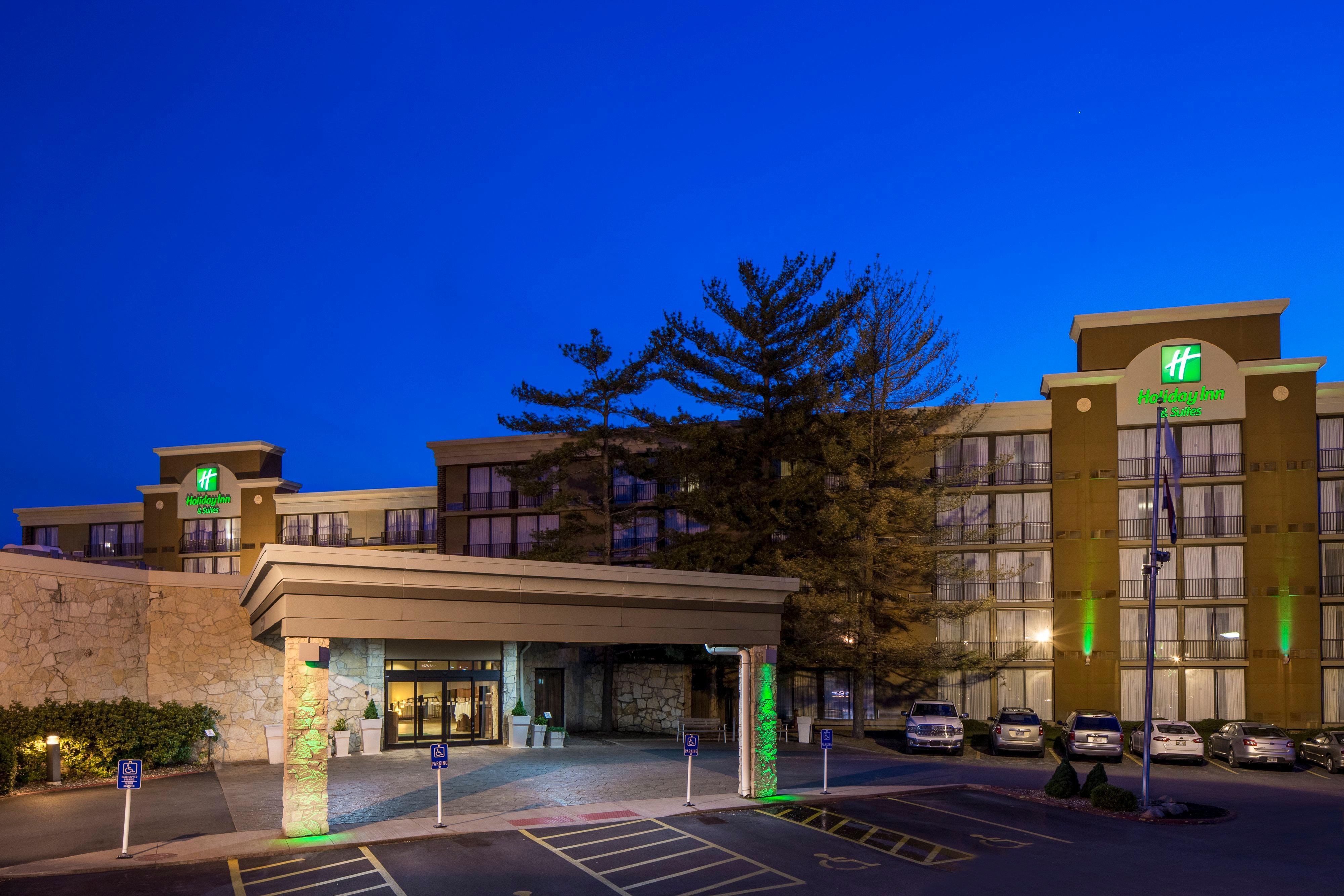 Holiday Inn Hotel & Suites Des Moines-Northwest By Ihg Urbandale Exterior photo