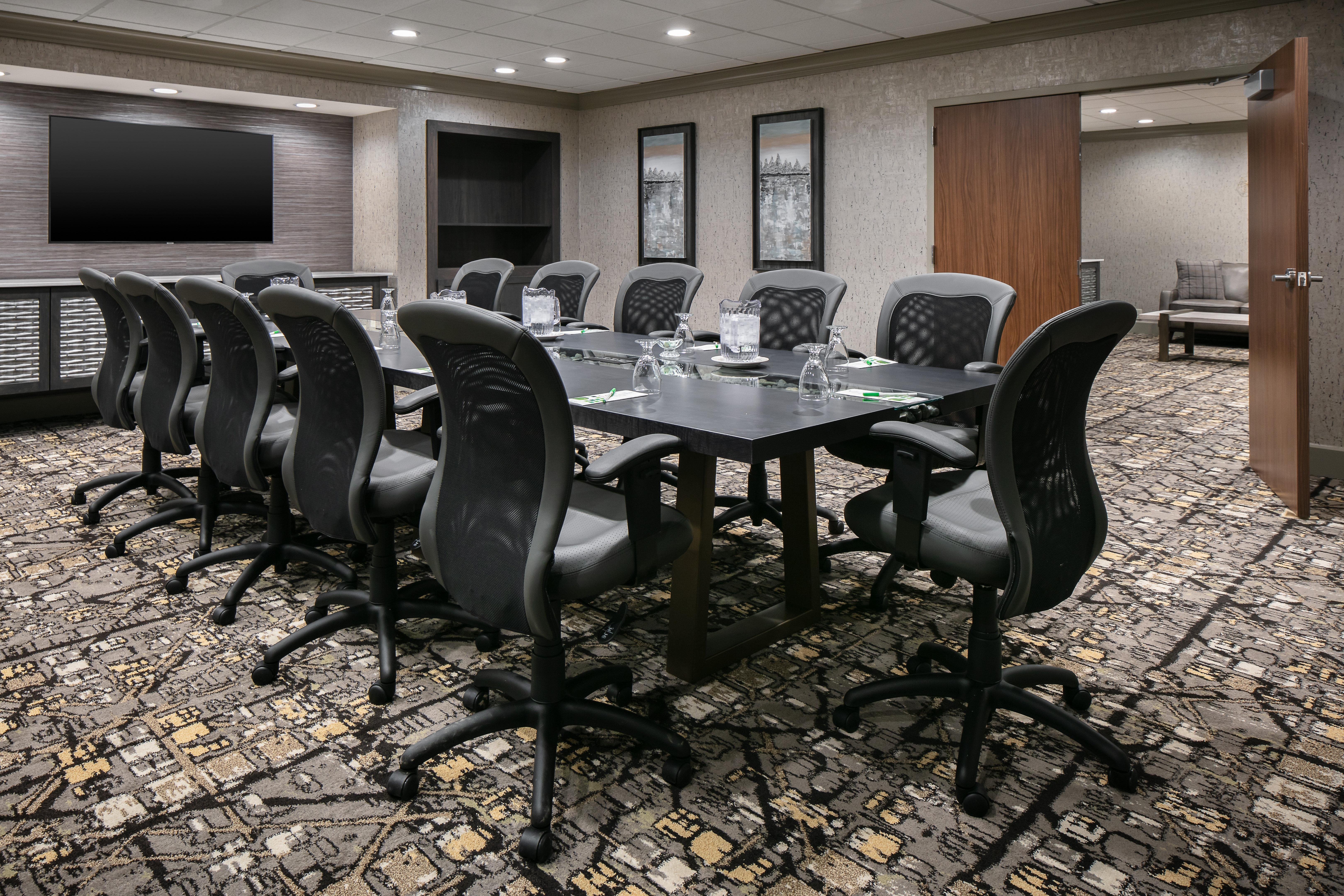 Holiday Inn Hotel & Suites Des Moines-Northwest By Ihg Urbandale Exterior photo