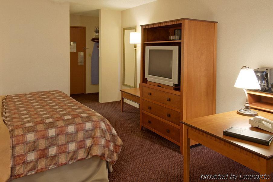 Holiday Inn Hotel & Suites Des Moines-Northwest By Ihg Urbandale Room photo